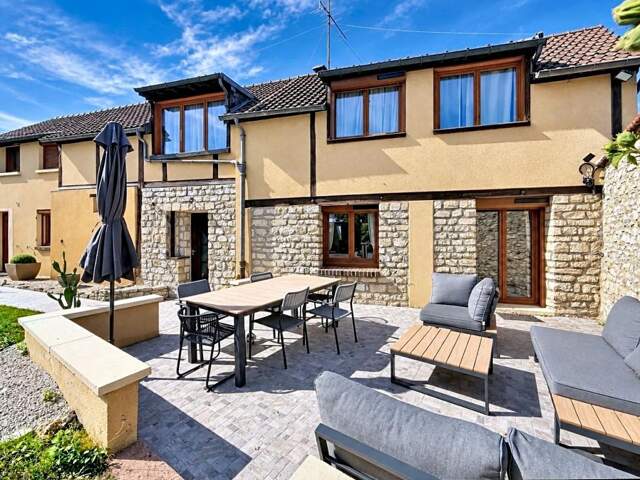Maison familiale 4 chambres Coup de Cœur entièrement rénovée avec le charme de l'ancien — photo du bien