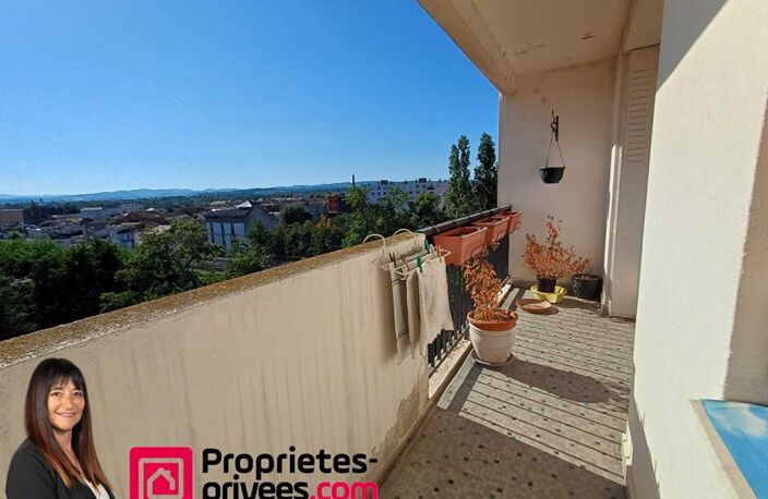Roanne centre T5 avec balcon, vue dégagée et garage — photo 2