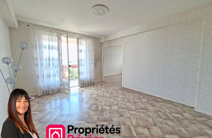 Roanne centre T5 avec balcon, vue dégagée et garage — photo 3