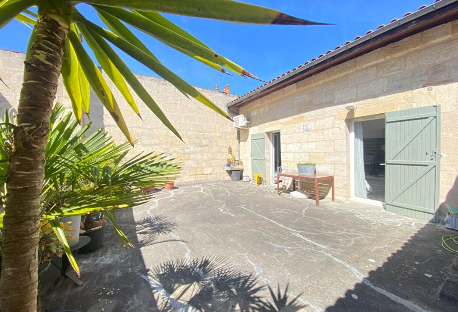 Comme une maison !! Grand appartement 2 chambres, 3 possibles, avec grande terrasse — photo 1
