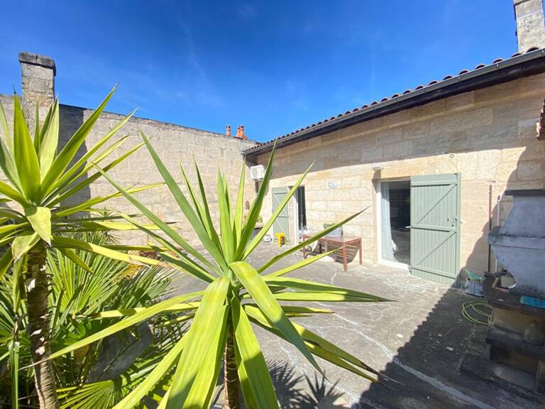 Comme une maison! Grand appartement 2 chambres, 3 possibles, avec grande terrasse, grand entrepôt de 134m² qui peut être utilisé en grand garage et atelier — photo 1