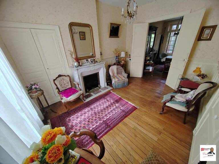 Exclu : CHÂTEAUROUX, MAISON BOURGEOISE, GRAND JARDIN ET BEAU POTENTIEL — photo 1