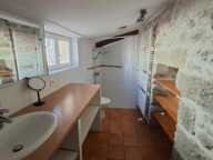 Pays de Forcalquier Pierrerue 04300 Maison de village atypique de 106 m² 225 000 — photo 2