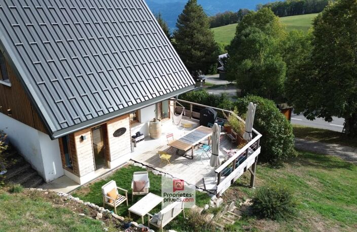 Plateau des Petites Roches (38660) - Chalet avec vue Belledonne - 3 chambres -jardin-  parking — photo 3