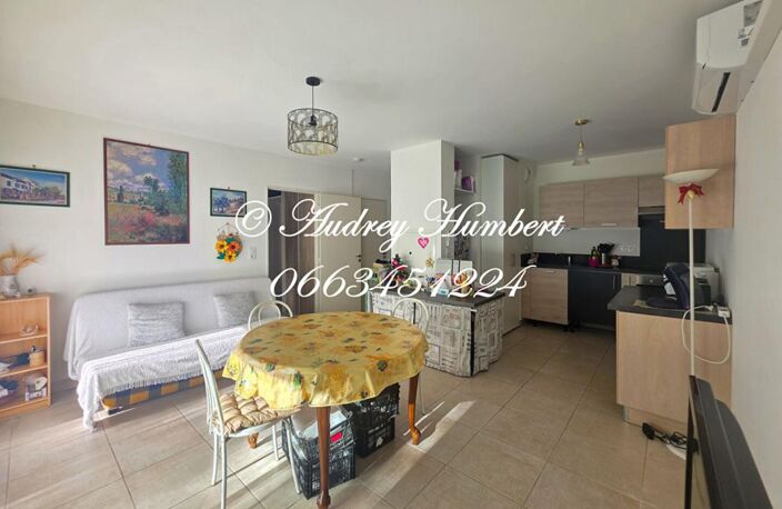 EXCLUSIVITE à VOLX, APPARTEMENT T2, 41 m², dans résidence récente avec parking, ascenseur et piscine — photo 3