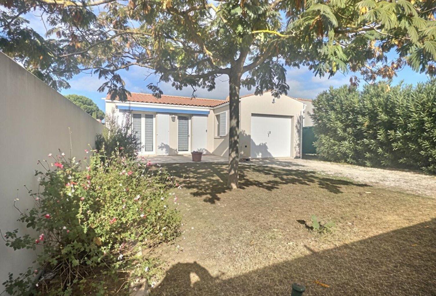La Cotinière - Maison  4 pièce(s) 3 Chambres - environ 68.70 m2- Ile d'Oléron - — photo 1