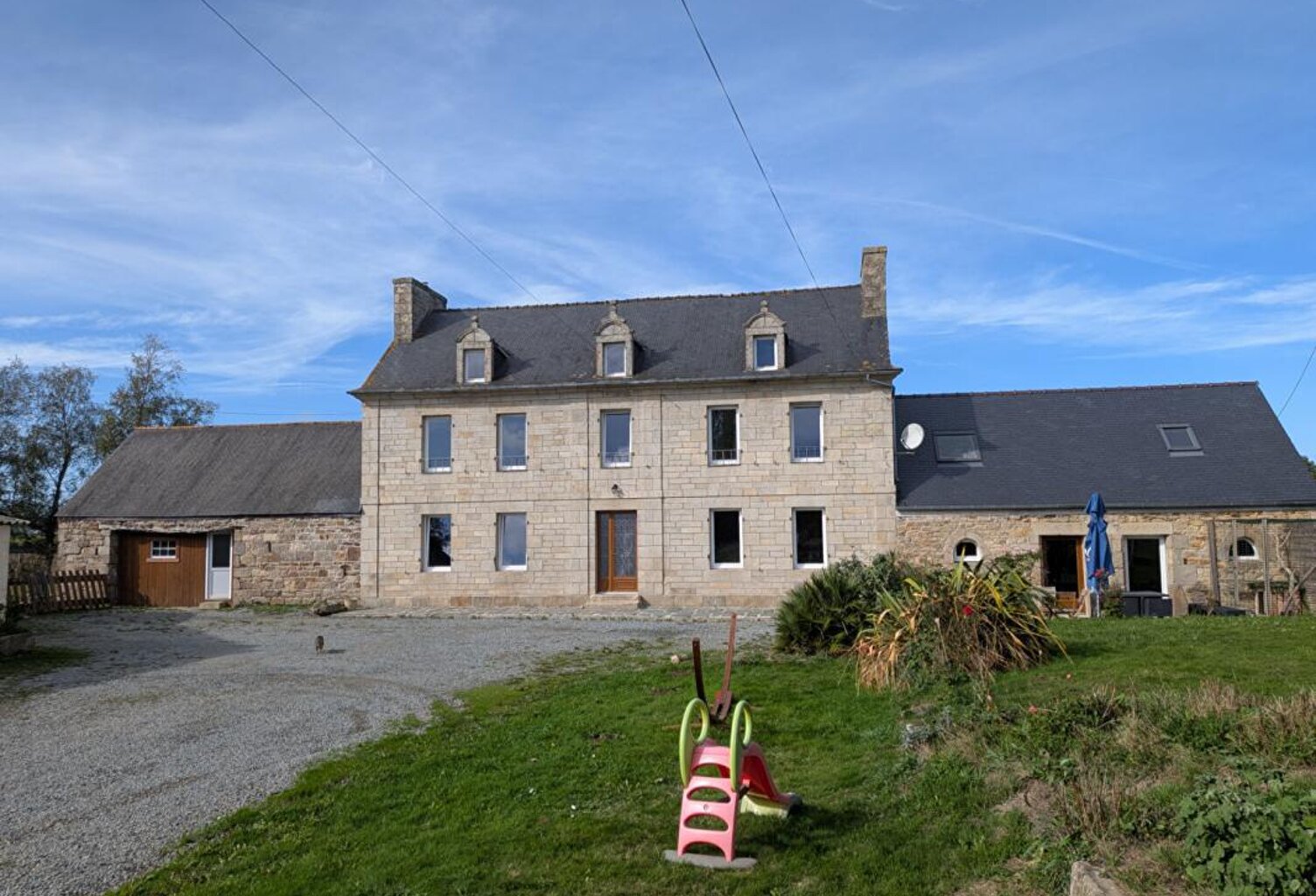 Maison 130 M2 4 CHAMBRES — photo 1
