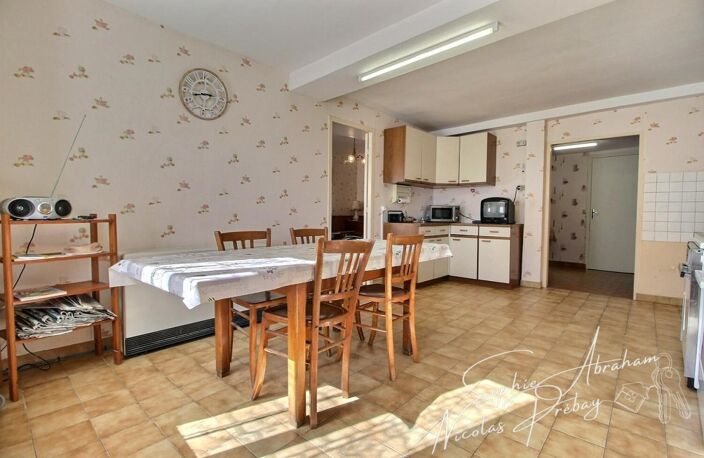 Rare ! Fermette avec dépendances et 7900 m² de terrain environ — photo 5