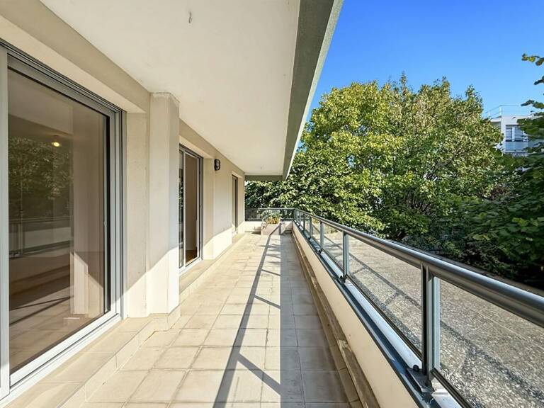 Appartement Clermont-ferrand 3 pièce(s) 84 m2 - Grande terrasse au calme et sans vis à visb — photo 1