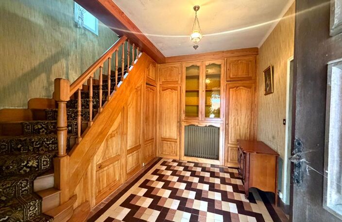 Au coeur de Saujon ? Maison familiale de 133 m2 avec 402 m2 terrain à rénover — photo 3