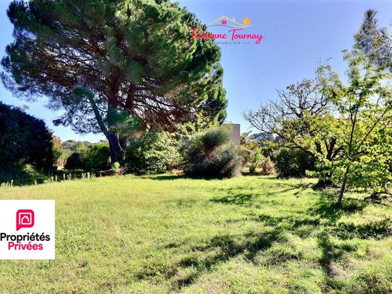 Grand terrain constructible dans quartier très calme , recherché — photo 1