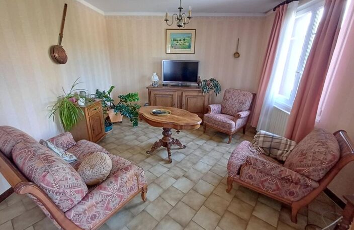 Maison à 10 mn de Châlons en Champagne - 116 m2 - 5 chambres + hangar — photo 2