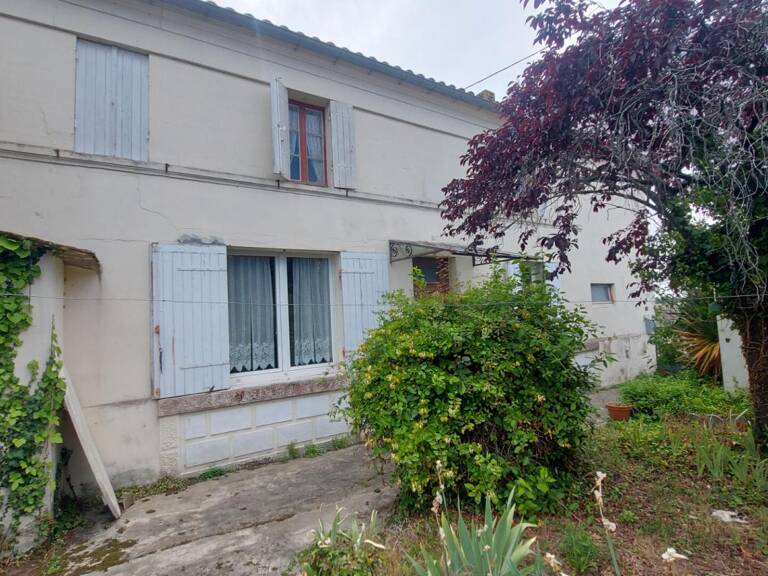 Maison  pierre Saint Estephe 7 pièce(s) 125 m2 — photo 1