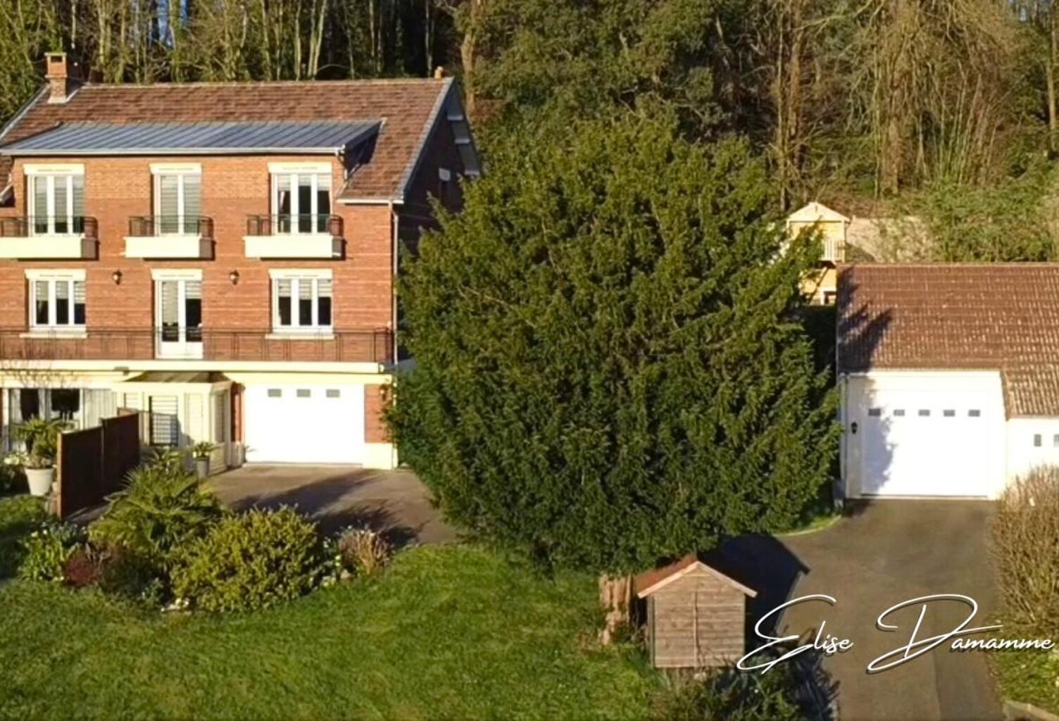 EXCLUSIVITE Sur Montivilliers- Demeure familiale  avec appartement indépendant et salle de cinéma — photo 1