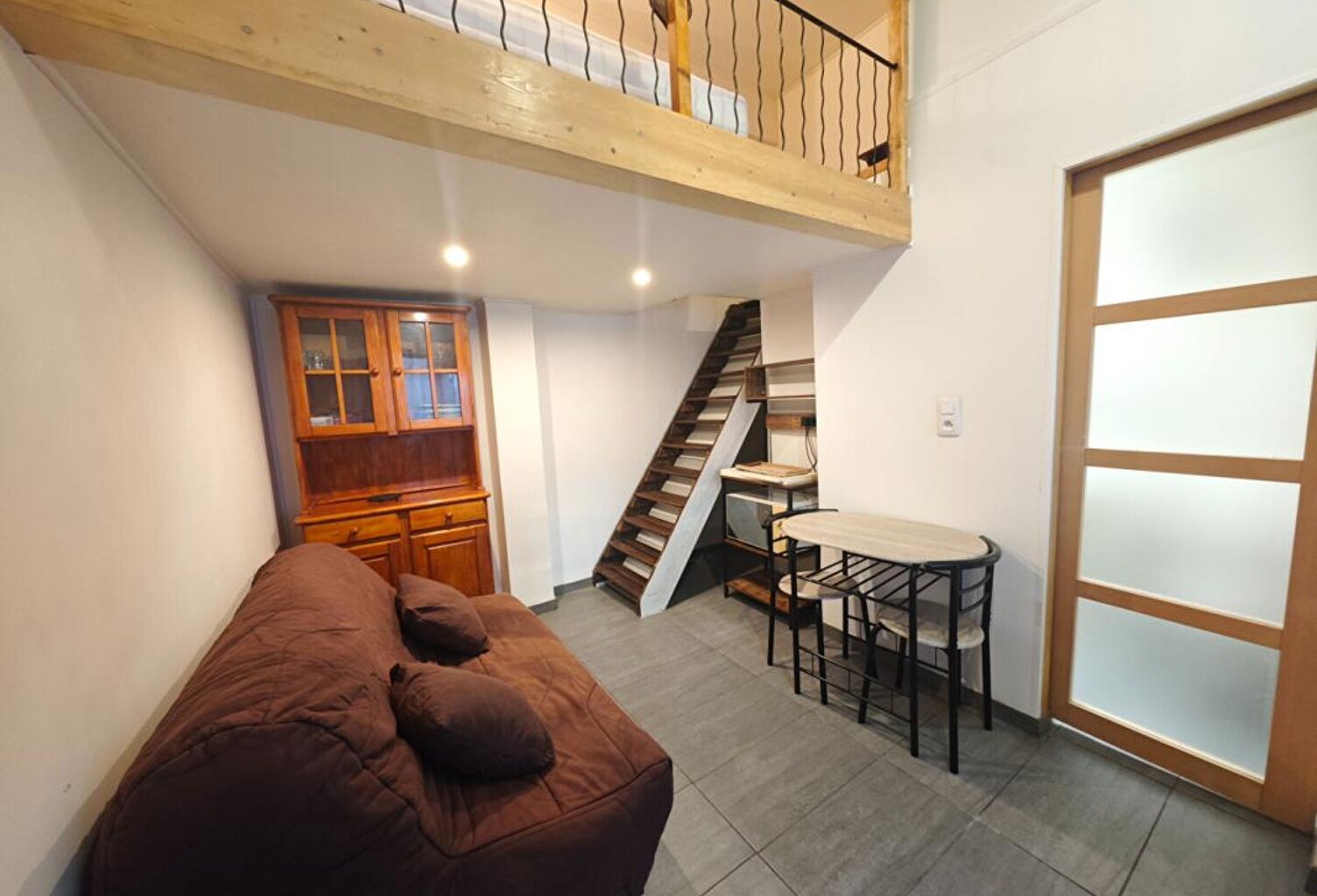 STUDIO A LOUER Saint Raphael 22 m2 — photo 1