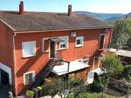 Ensemble immobilier de 600 m² avec piscine, espace bien-être et activité locative — photo 4