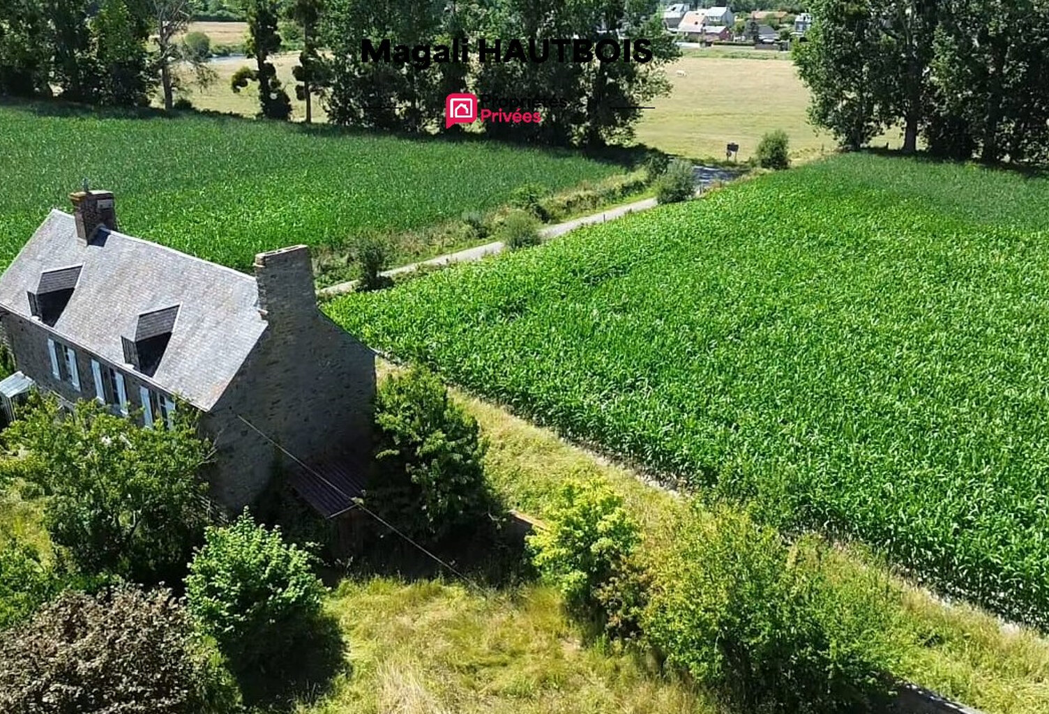 Maison en pierre à rénover et dépendances  Le Val Saint Père 6 pièce(s) 149 m2 — photo 1