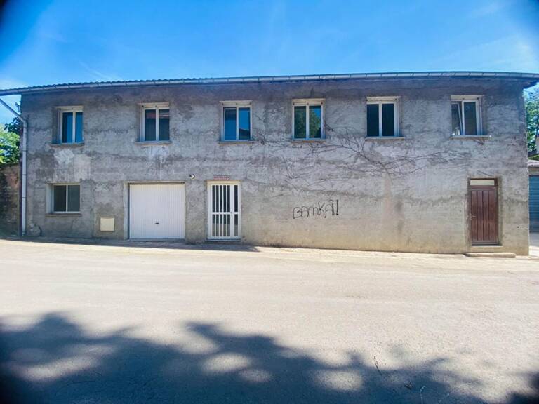 Bâtiment de rapport à fort potentiel - Saint Amour — photo 1