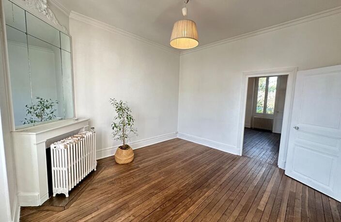 A 5 mn de la gare  de MONTARGIS et 1h de la gare Paris/Bercy - A VENDRE MAISON de VILLE de 90 m2, JARDIN — photo 3
