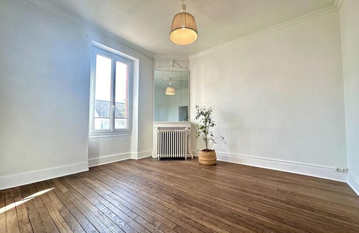 A 5 mn de la gare  de MONTARGIS et 1h de la gare Paris/Bercy - A VENDRE MAISON de VILLE de 90 m2, JARDIN — photo 4