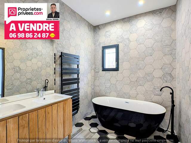 MAGNIFIQUE VILLA MODERNE ET PRESTATIONS HAUT DE GAMME — photo du bien