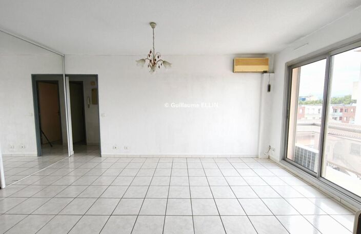 T2 42 m2 + parking  + cave — photo 3