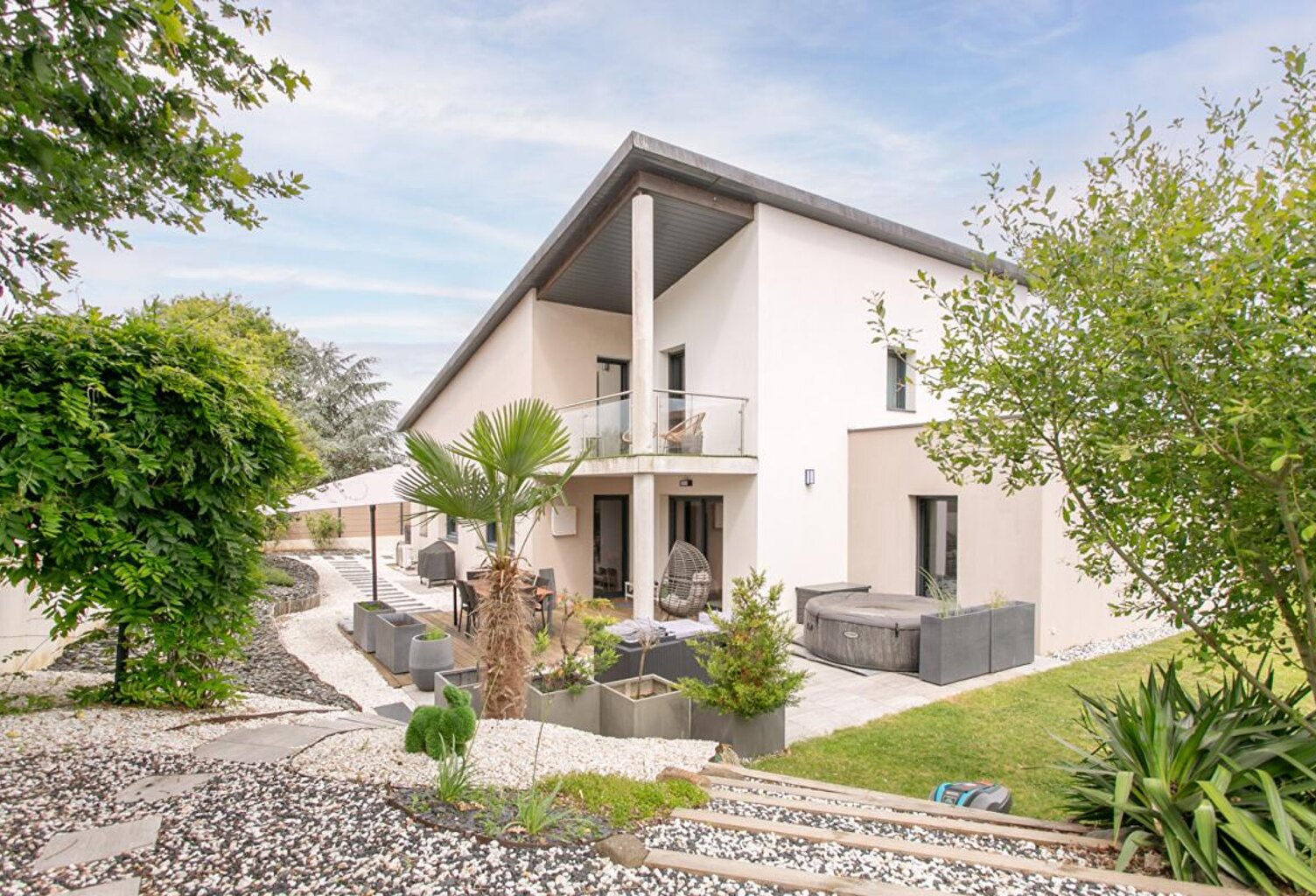 Maison Mouzillon 6 P . 4 Chs . Bureau . 138.77 M² . T 681 M² . Garage . Terrasse . Balcon — photo 1