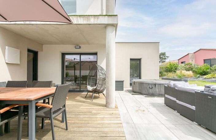 Maison Mouzillon 6 P . 4 Chs . Bureau . 138.77 M² . T 681 M² . Garage . Terrasse . Balcon — photo 3