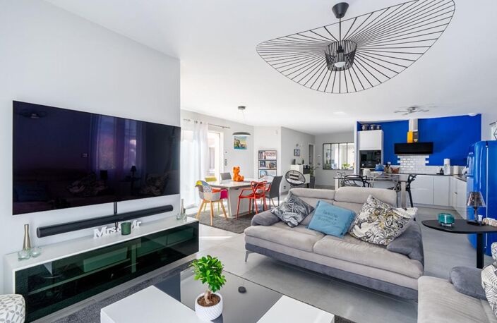 Maison Gorges 5 P . 4 Chs . 121.85 M² . T 883 M² . Garage . Piscine . Terrasses . Abri voiture — photo 5