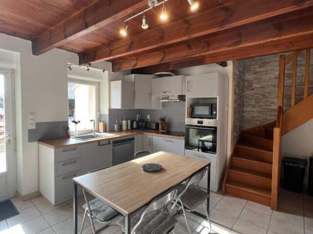 Maison La Regrippière 4 P . 2 Chs . Bureau . 90,11 M² . Garage . T 310 M² — photo du bien