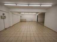 Local / Garage en centre-ville -  Saint Raphael - — photo 3