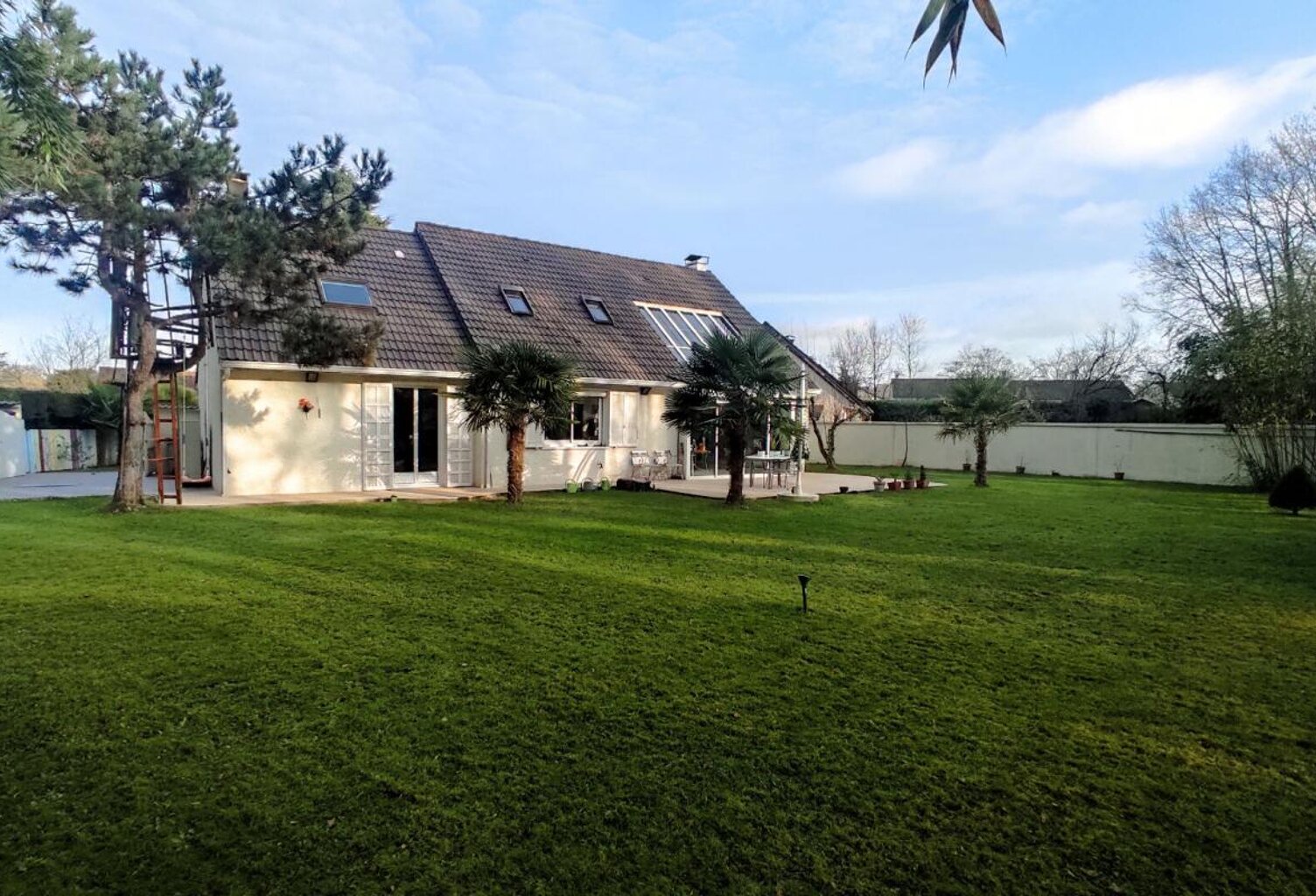 Maison individuelle en lisière de bois — photo 1