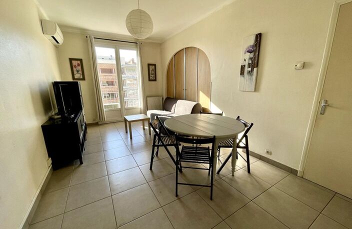 Appartement 53 m²  avec balcon - Le Port-Mayol - Toulon (83000) — photo 2