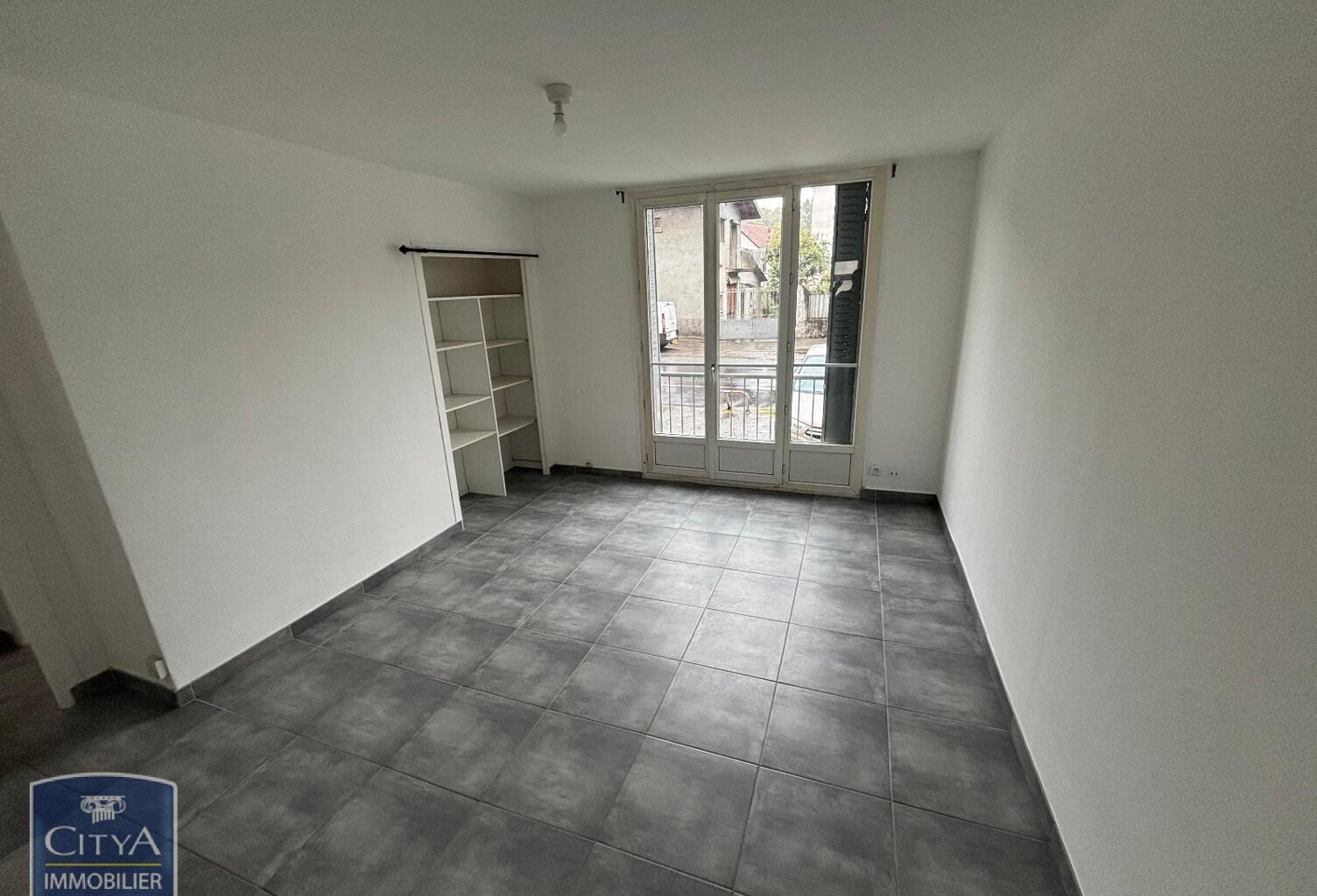 Location appartement 4 pièces 65 m² à Chambéry (73000) — photo 1