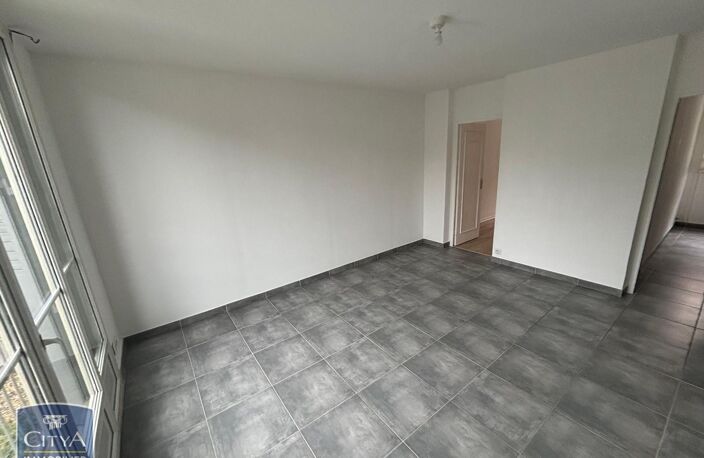 Location appartement 4 pièces 65 m² à Chambéry (73000) — photo 3