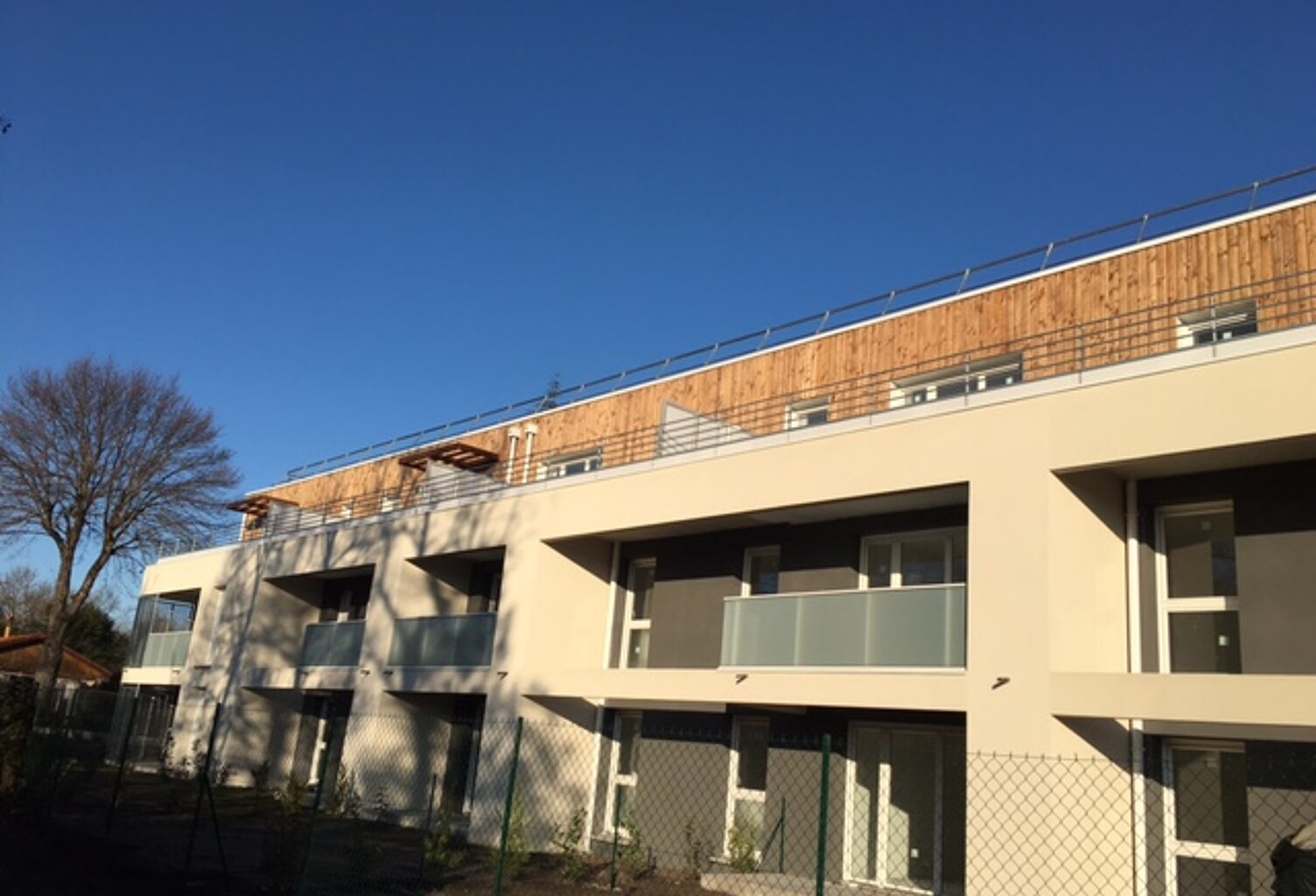 Location appartement 2 pièces 45 m² à Saint-Savin (33920) — photo 1