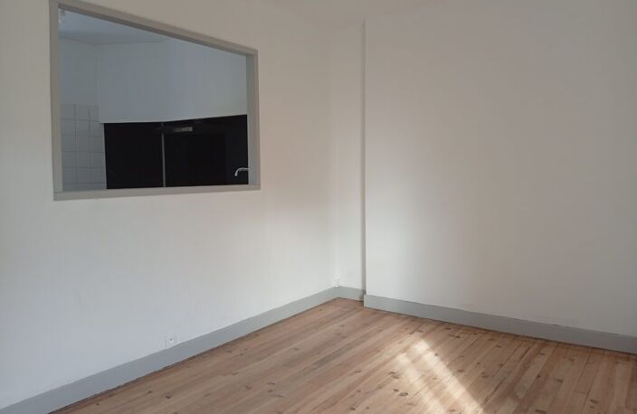A LOUER MAISON LABASTIDE ROUAIROUX 81270 — photo 2
