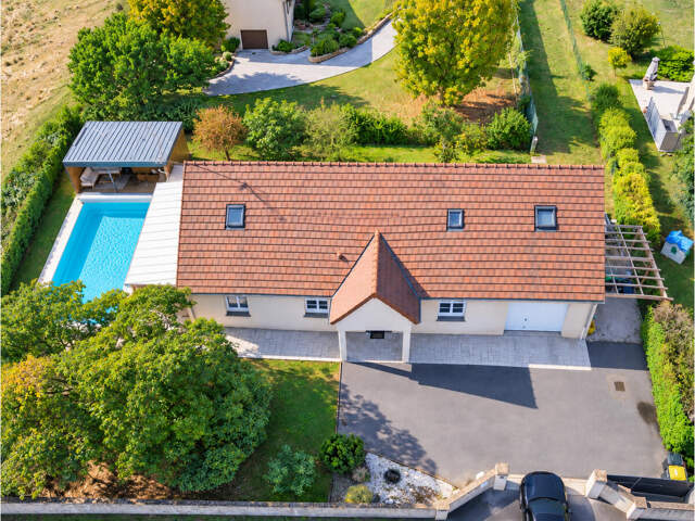 Maison F8 — photo du bien