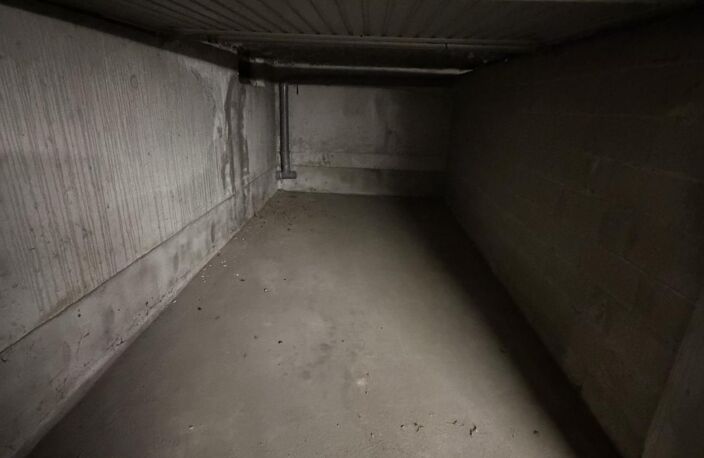 Vente garage  11 m² Grenoble (38000) — photo 2