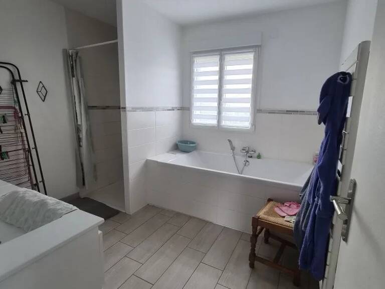 Maison moderne 3 chambres à Les Grandes-Ventes — photo 1