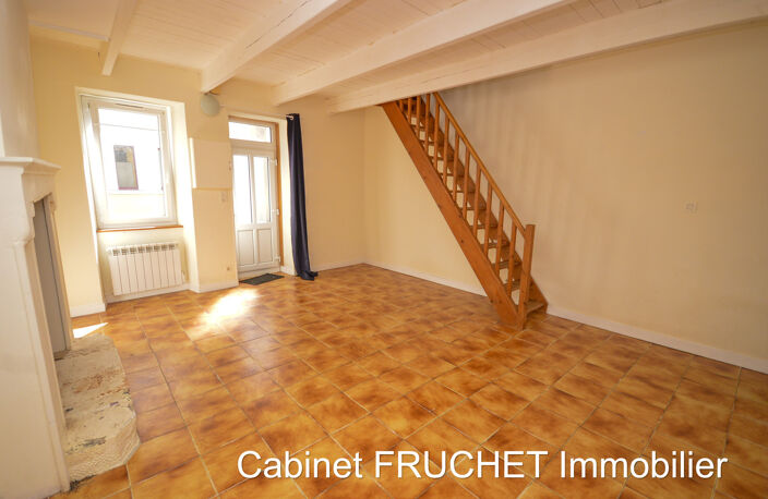 Axe CHANTONNAY - SAINT-FULGENT - Maison de bourg, idéal prem — photo 3