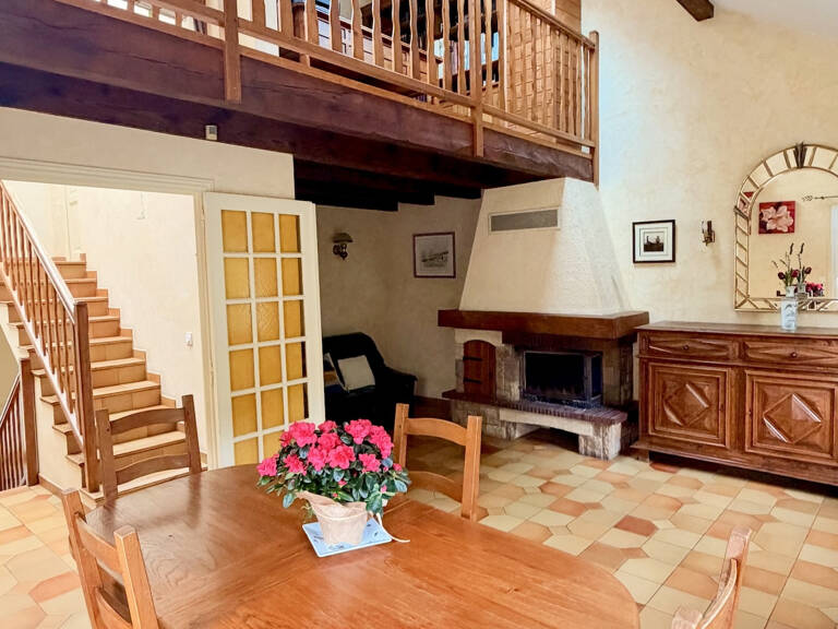 Maison de 141 m2  lumineuse avec jardin sans vis-à-vis — photo 1