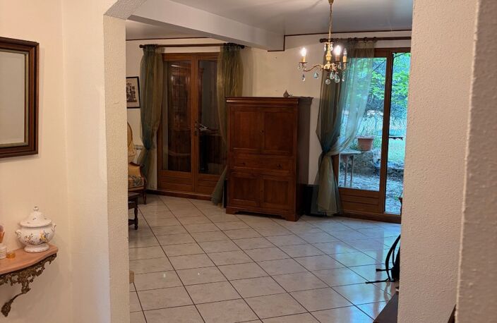 Vente maison 4 pièces 98 m² Marseille 12 (13012) — photo 3