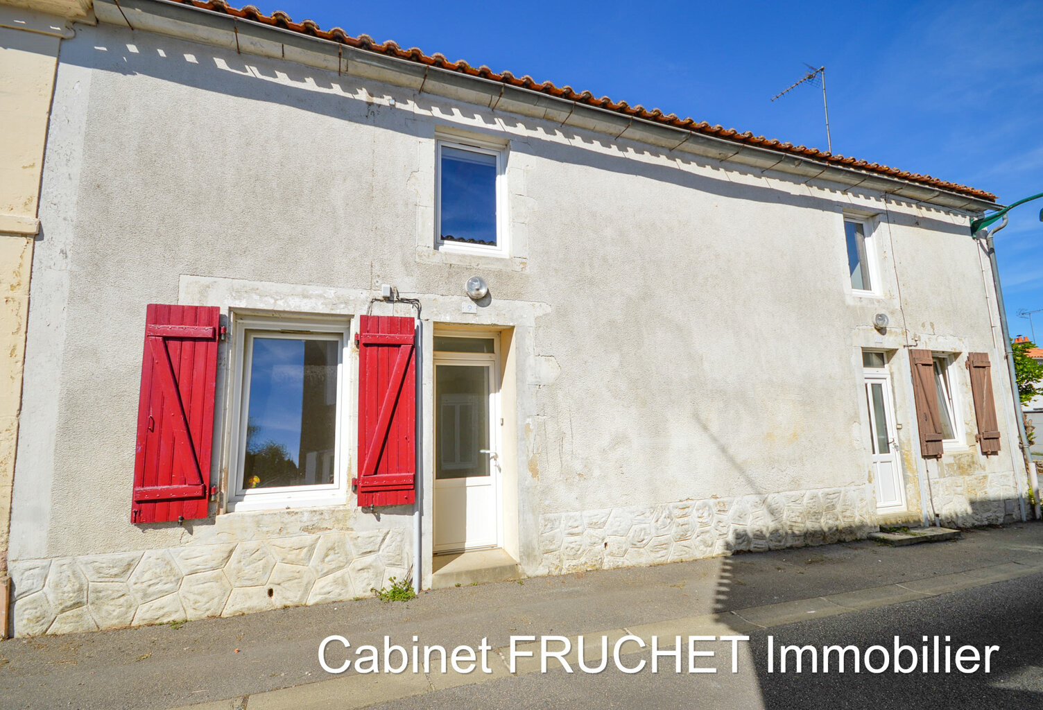 Axe CHANTONNAY - SAINT-FULGENT - Charmante maison de Bourg — photo 1