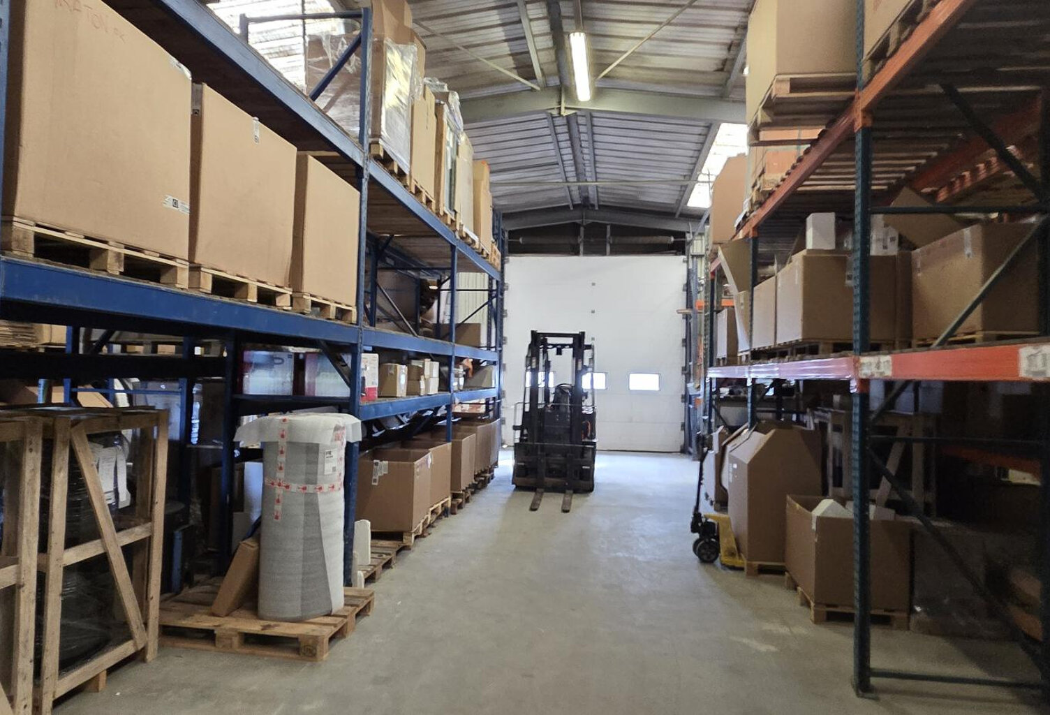 LOCAL D'ACTIVITE/STOCKAGE A VENDRE ANGERS SUD — photo 1
