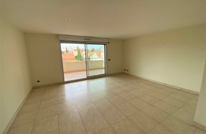 T3 70 m2 Terrasse Ascenseur Pkg - Immeuble de standing La Mi — photo 2