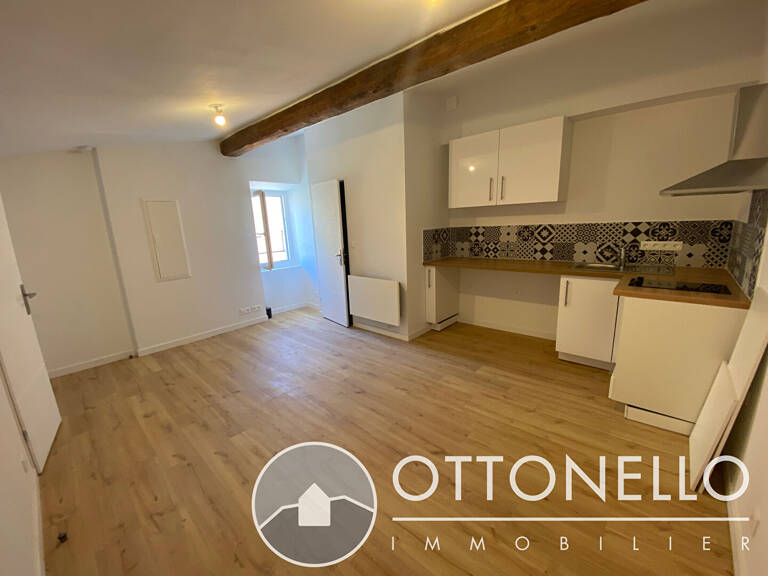 Appartement Roquebrune Sur Argens 2 pièces rénové — photo 1