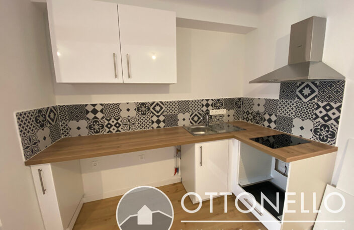 Appartement Roquebrune Sur Argens 2 pièces rénové — photo 2