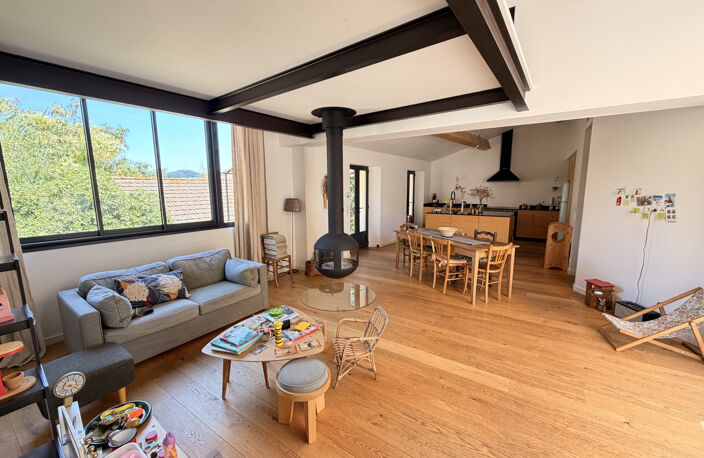 LA CADIERE D'AZUR - MAISON D'ARCHITECTE - RARE A LA VENTE — photo 4