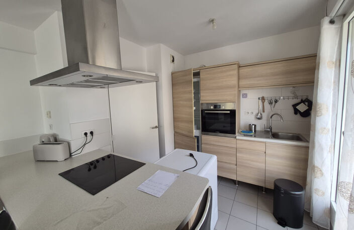 T3 MEUBLÉ 54 M2 AVEC TERRASSE DE 20 M2   EUROMÉDITERRANÉE — photo 4